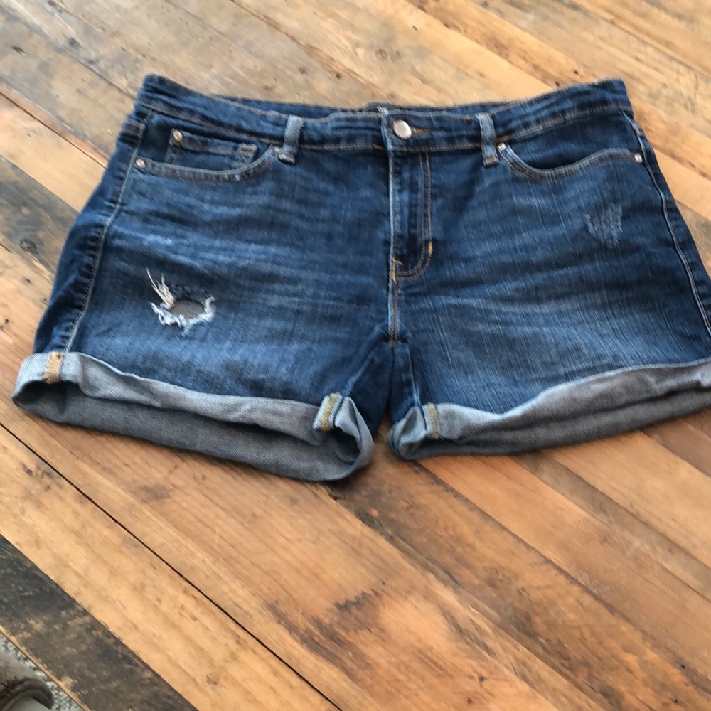 Gap Sexy boyfriend jean shorts